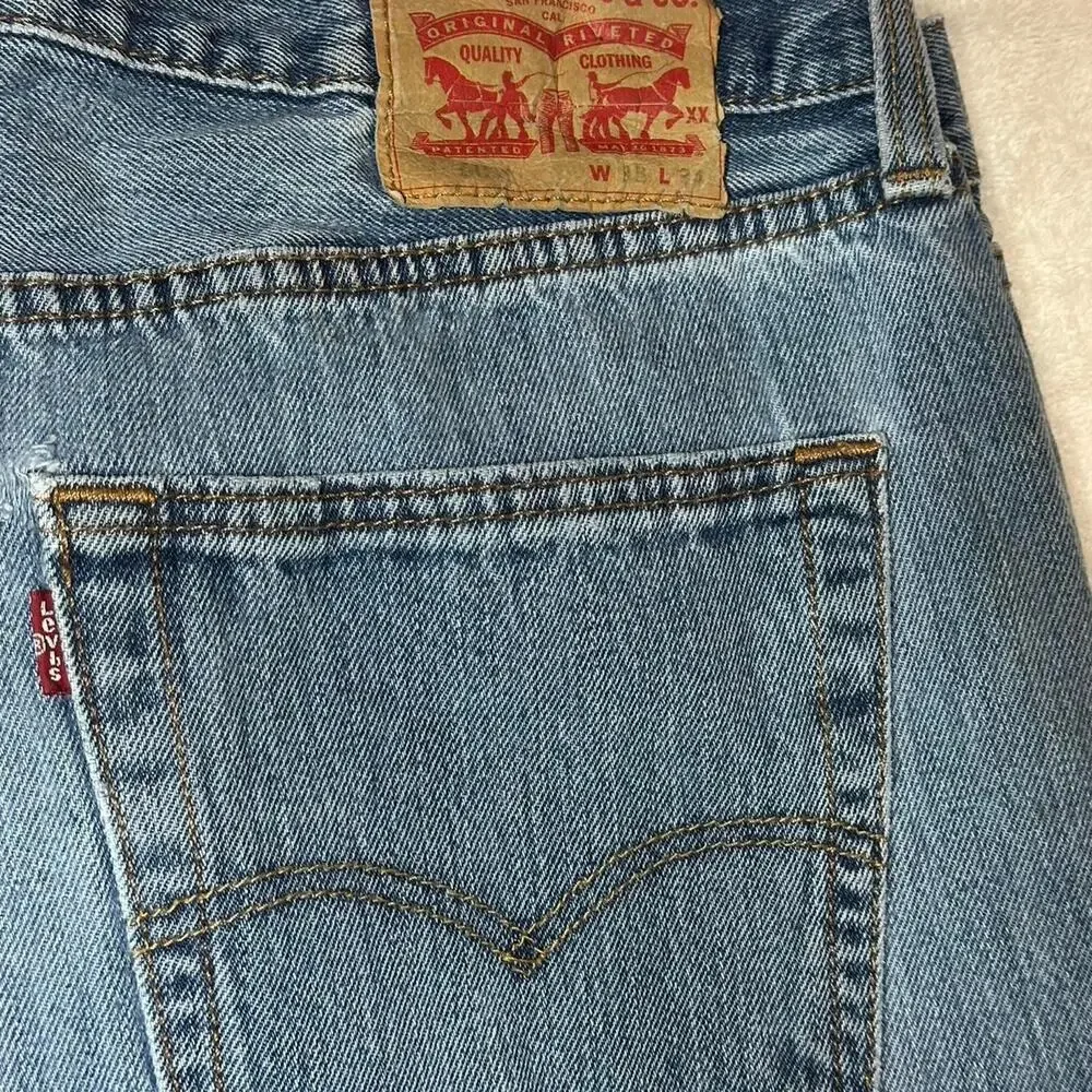 Levis 501 blue jeans size